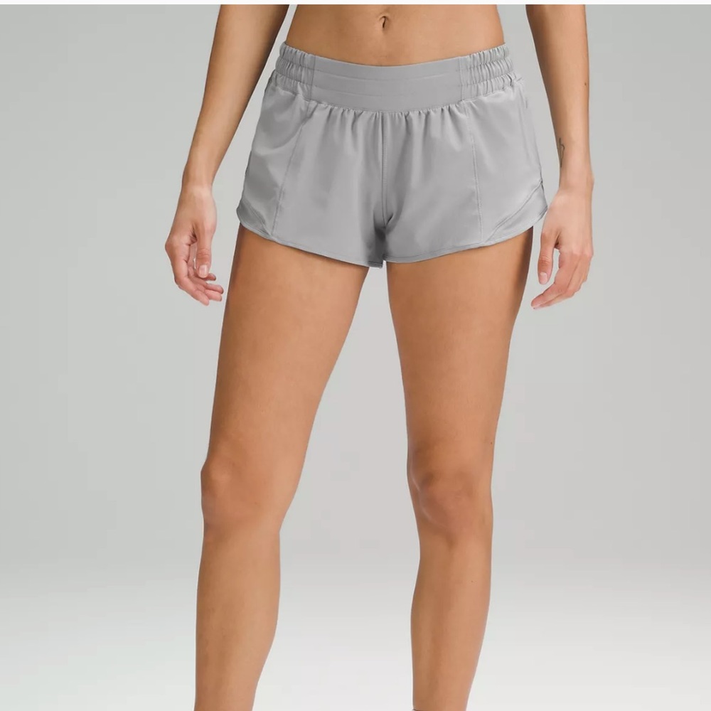 Light periwinkle lululemon hotty hot shorts low rise 2.5 inch size 4